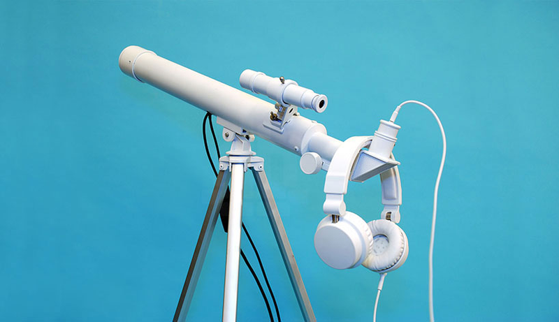 Illustration for article titled This Wacky Telescope Lets You Listen To What You're Looking At
